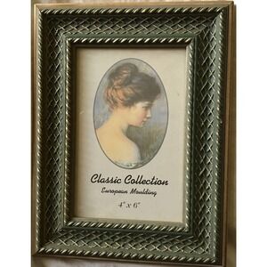 Classic Collection European Moulding 8.5”X6.5” Single Photo 4"X6" Pre-Owned
